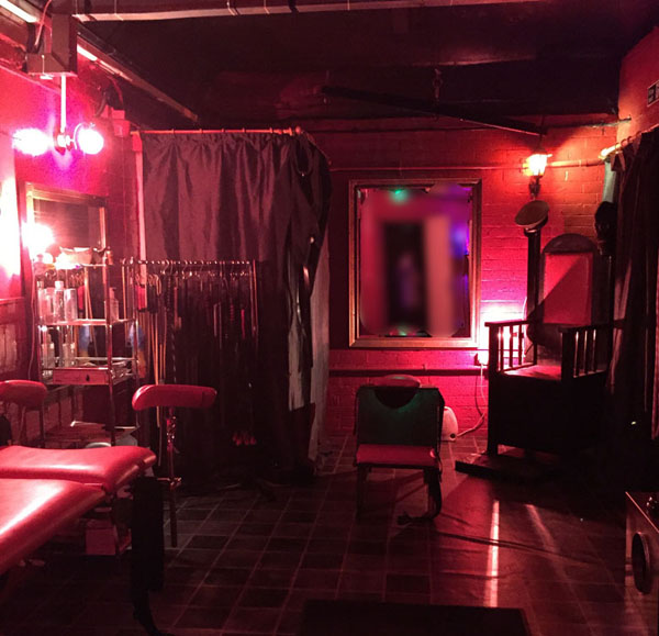 Manchester Dungeon Hire